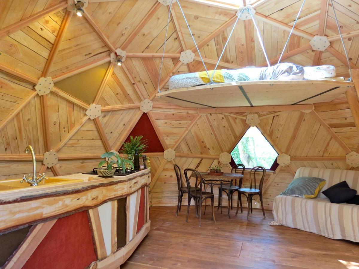 Habitat Createur - Hebergements Insolites Au Camping Municipal "Les Ecureuils" Recoubeau-Jansac Exteriör bild