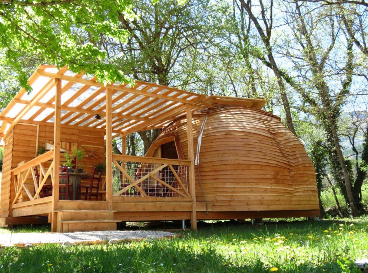 Habitat Createur - Hebergements Insolites Au Camping Municipal "Les Ecureuils" Recoubeau-Jansac Exteriör bild