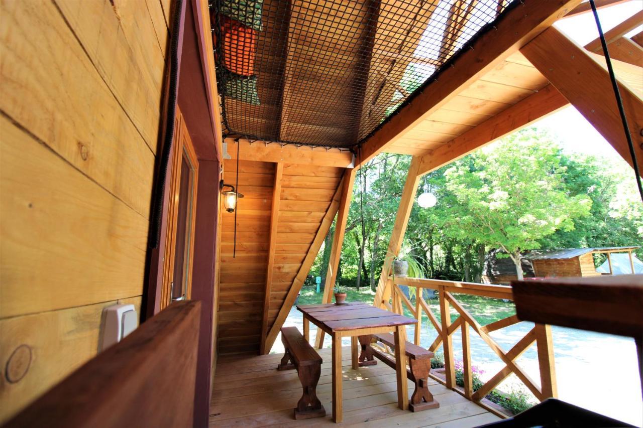 Habitat Createur - Hebergements Insolites Au Camping Municipal "Les Ecureuils" Recoubeau-Jansac Exteriör bild