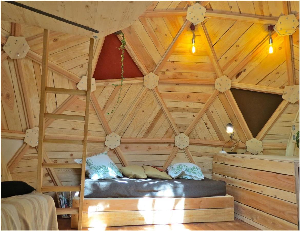 Habitat Createur - Hebergements Insolites Au Camping Municipal "Les Ecureuils" Recoubeau-Jansac Exteriör bild