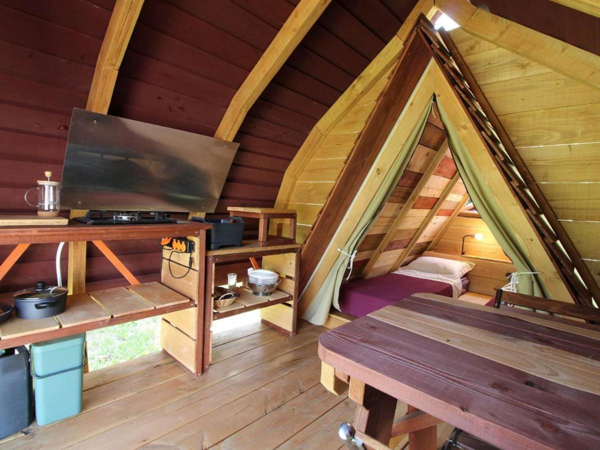 Habitat Createur - Hebergements Insolites Au Camping Municipal "Les Ecureuils" Recoubeau-Jansac Exteriör bild