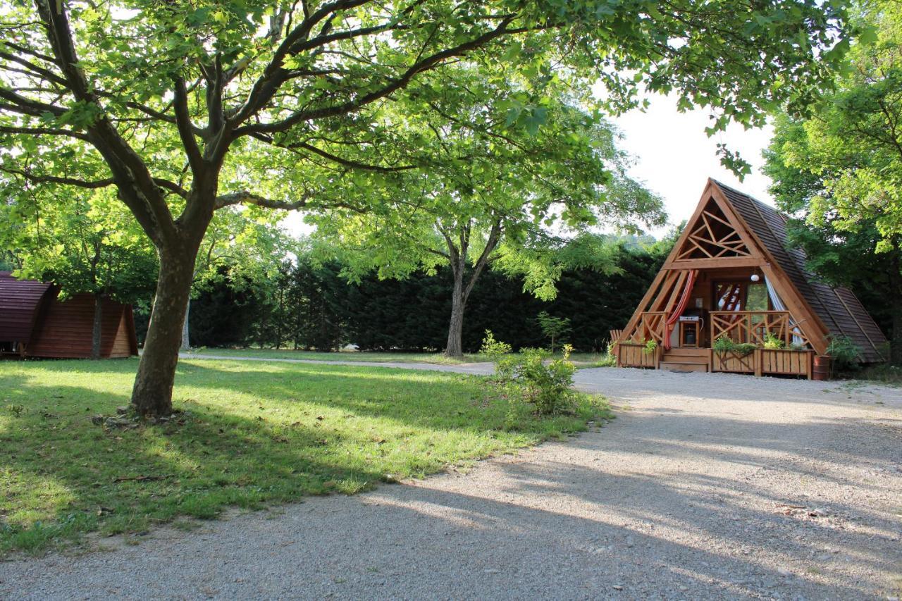Habitat Createur - Hebergements Insolites Au Camping Municipal "Les Ecureuils" Recoubeau-Jansac Exteriör bild