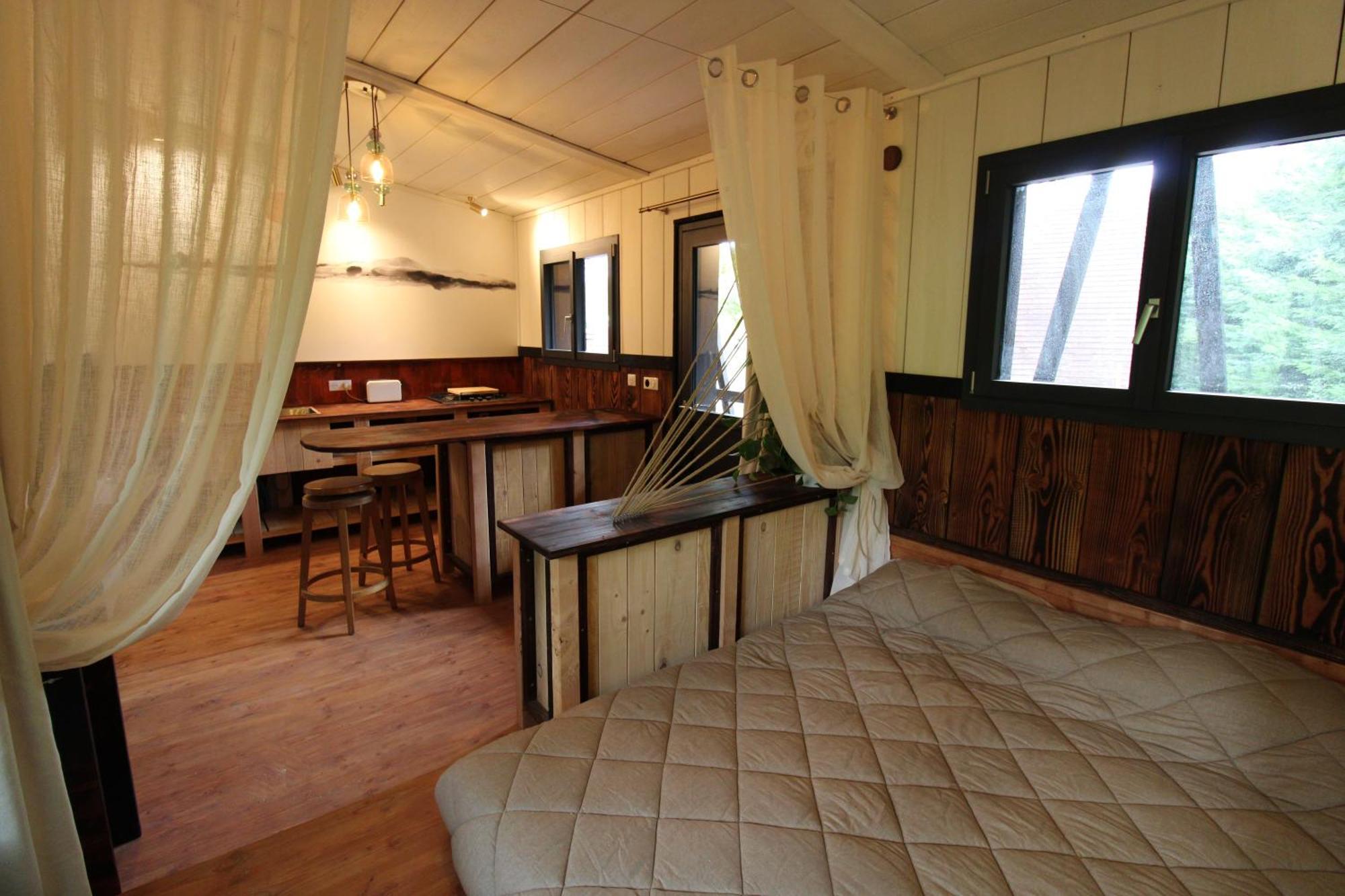 Habitat Createur - Hebergements Insolites Au Camping Municipal "Les Ecureuils" Recoubeau-Jansac Exteriör bild